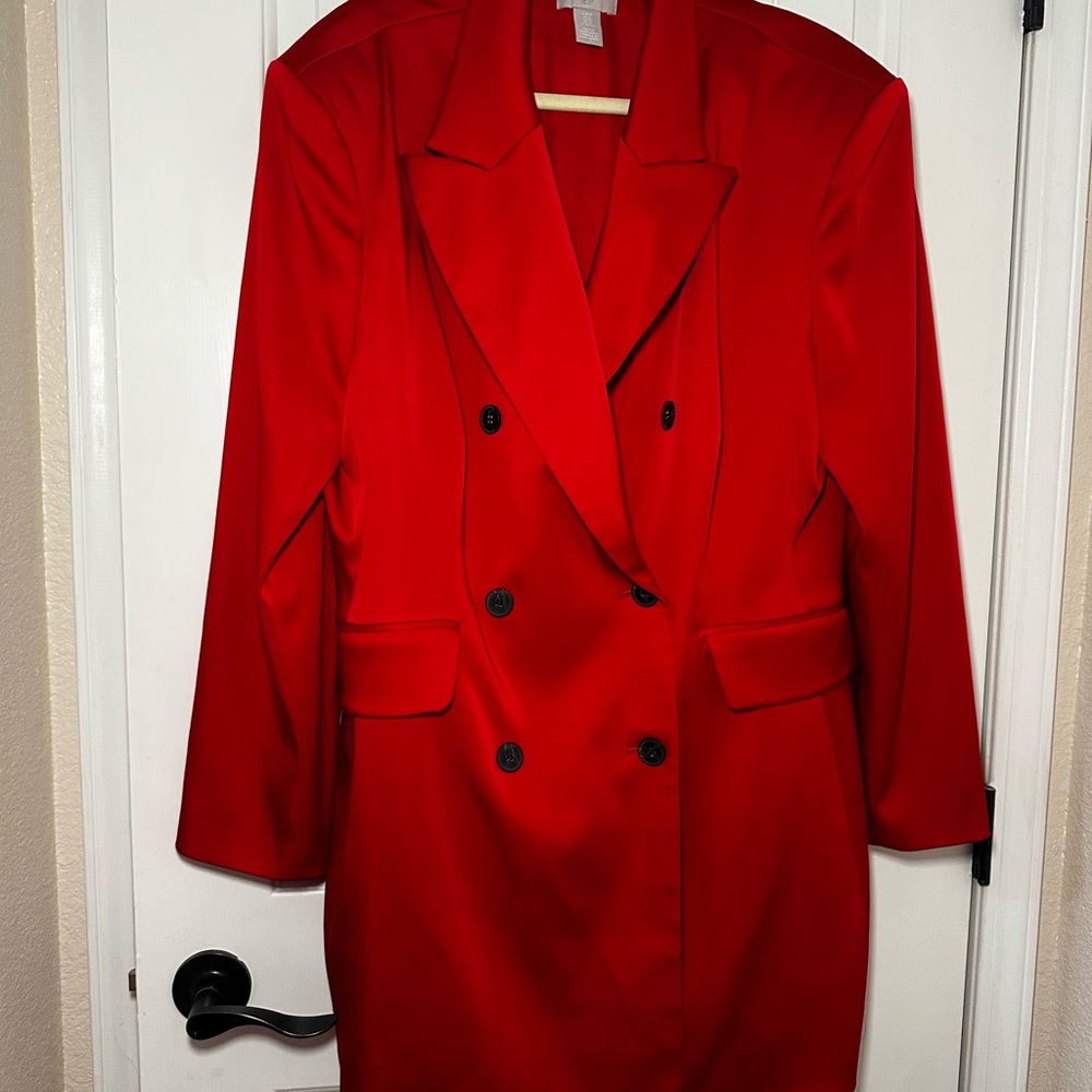 H&M Red Double-Breasted Dress